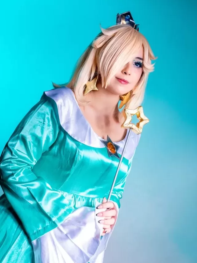 Rosalina, de Super Mario, neste belo cosplay da Gica