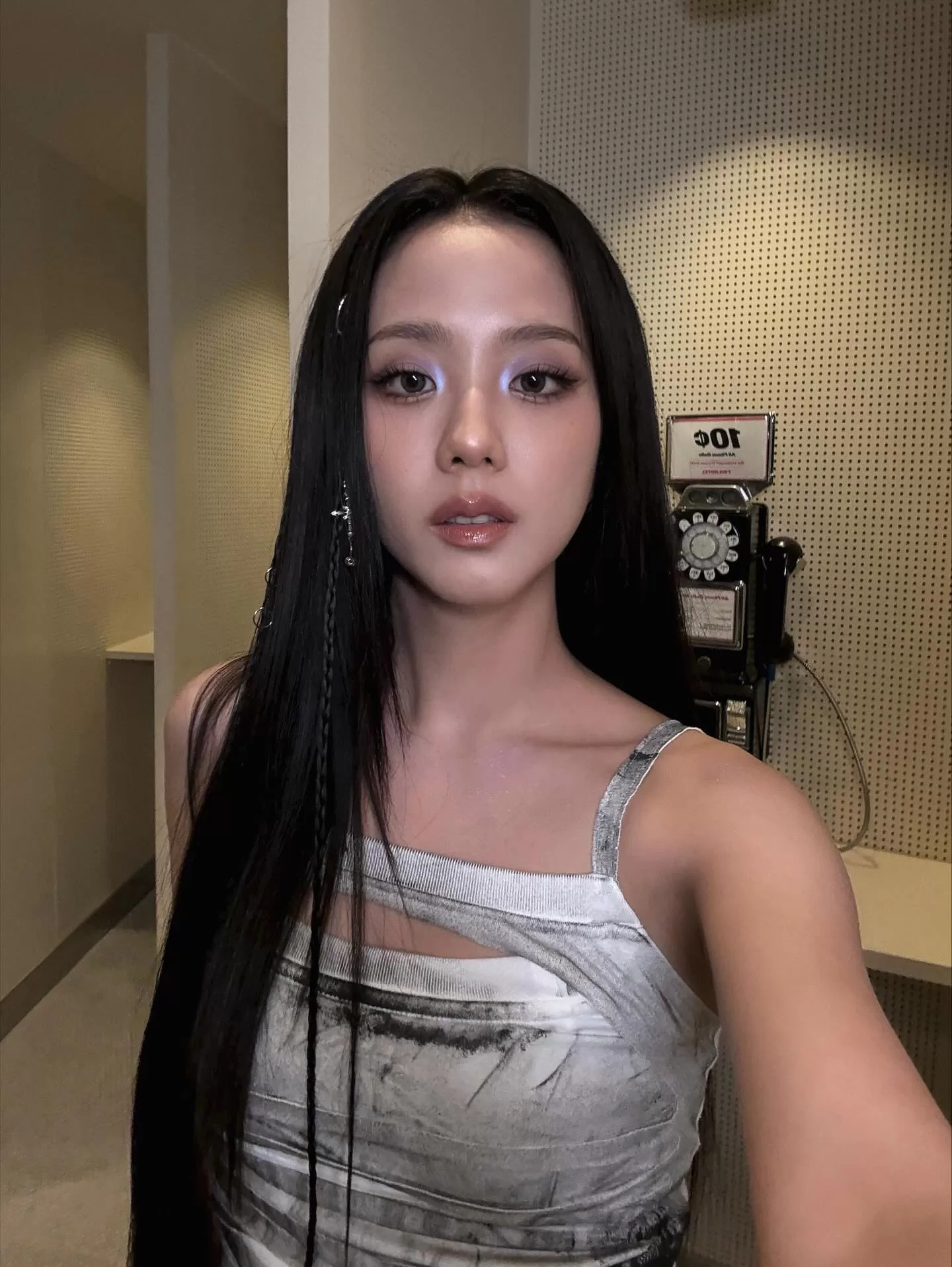 Eyes Closed! Veja Jisoo, do Blackpink, em novas fotos com belo